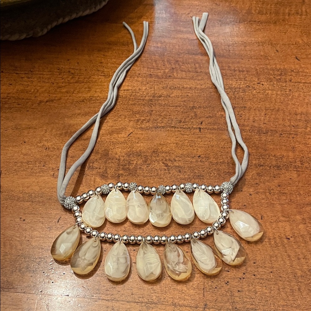 Elegant Silver and Cream Necklace